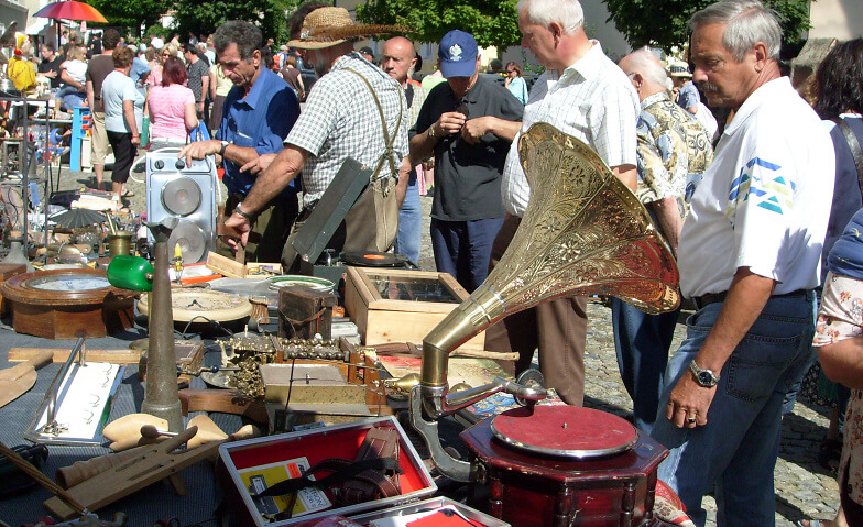 Flohmarkt in Simbach bei Landau Märkte Märkte / Flohmarkt 18.09.2022