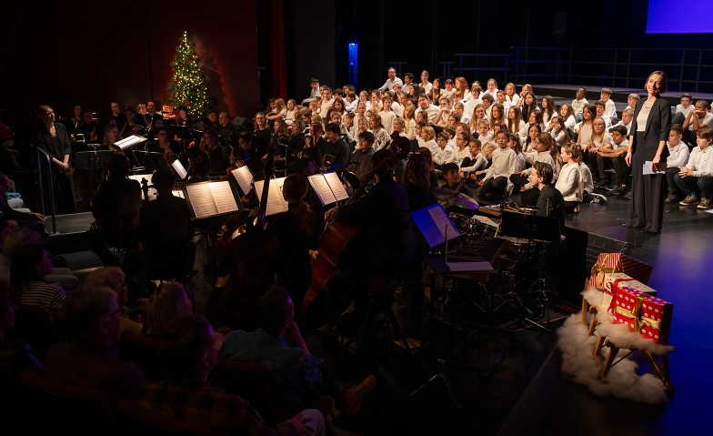 Weihnachtszauber Das traditionelle Mitsingkonzert für alle Tickets