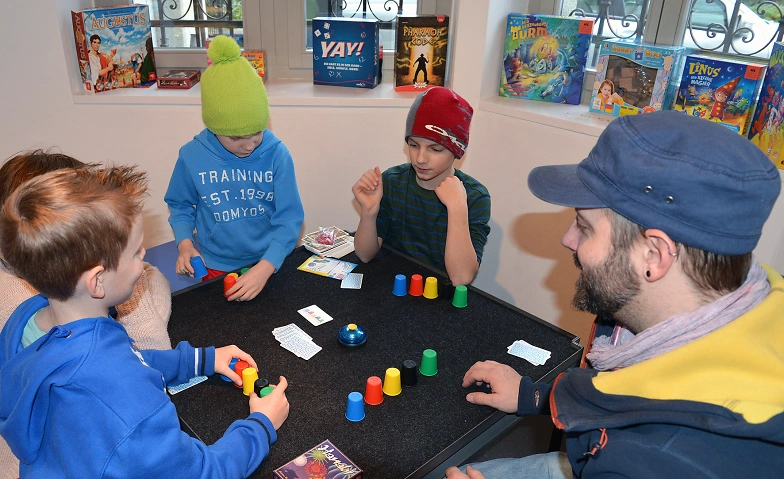 Event-Image for 'Spiele rund um den Globus'