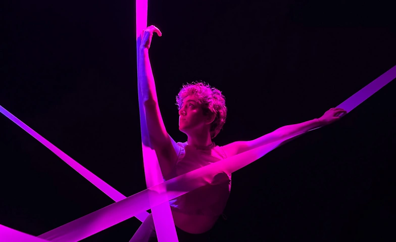 Event-Image for 'Intertwine – Tanzperformance zum Mitmachen'