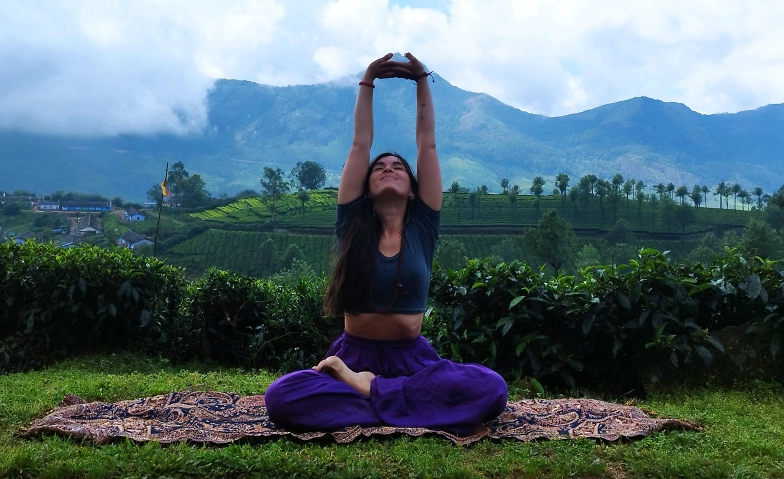 HATHA YOGA WITH MANTRAS ${singleEventLocation} Billets