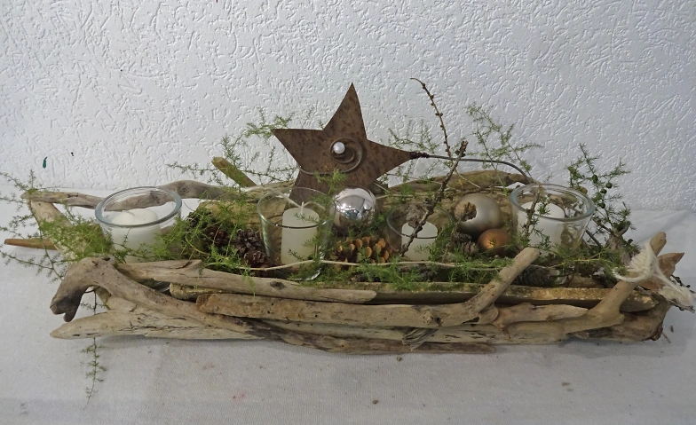 Event-Image for 'NATURENA: Adventsdekoration mit Schwemmholz'