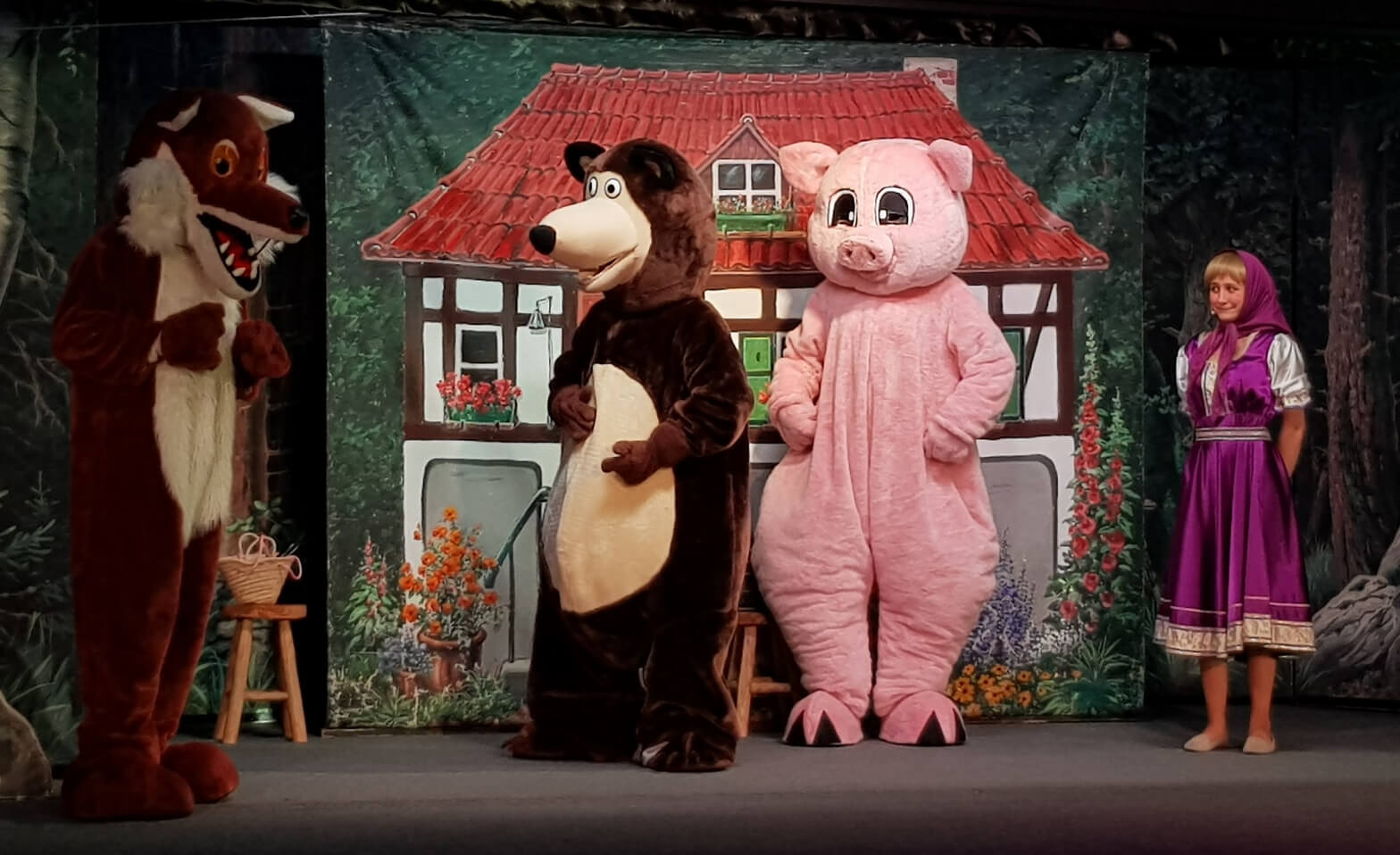 Mascha und der Bär feiern Weihnachten Kinderveranstaltungen