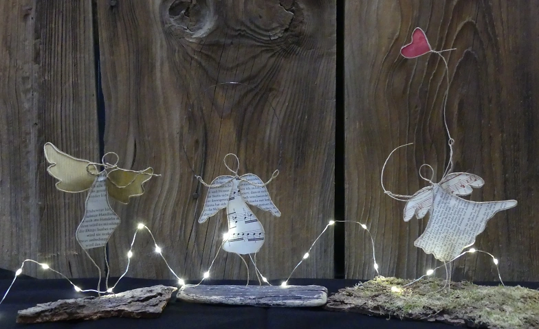 Event-Image for 'NATURENA: Papierfiguren auf Baumrinde'