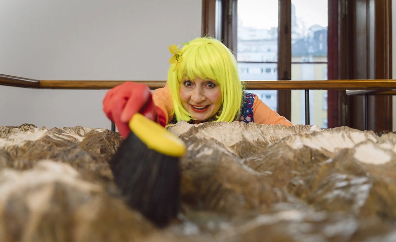 Event-Image for 'Kabarett im Gletschergarten - Marlis staubt ab!'