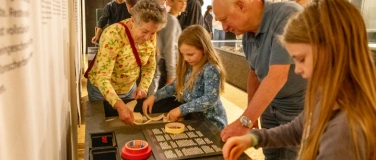 Event-Image for 'Familien-Rundgang im Museum mit Geb&auml;rdensprache'
