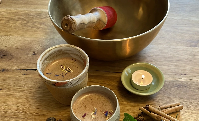 Kakao-Zeremonie mit Klangreise, Bewegung & Meditation