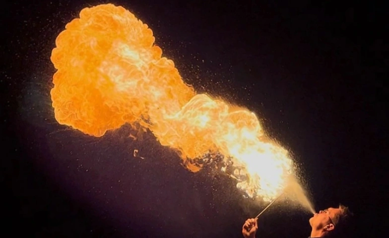 Event-Image for 'Démonstration artistique – Spectacle de feu & LED (La Tribe)'