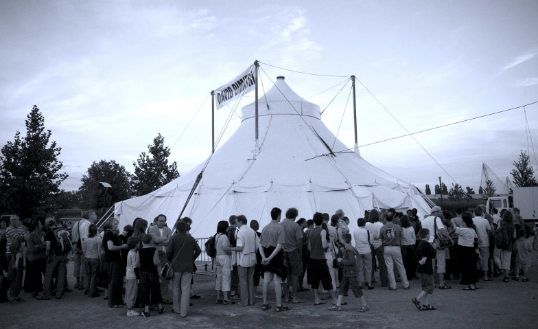 Event-Image for 'L'Homme Cirque / im Seeburgpark'