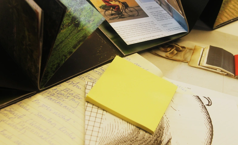 Event-Image for 'DIY Zines!'