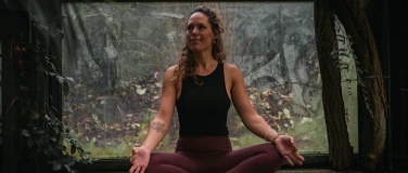 Event-Image for 'Yoga & Wine - Sylvester Edition'