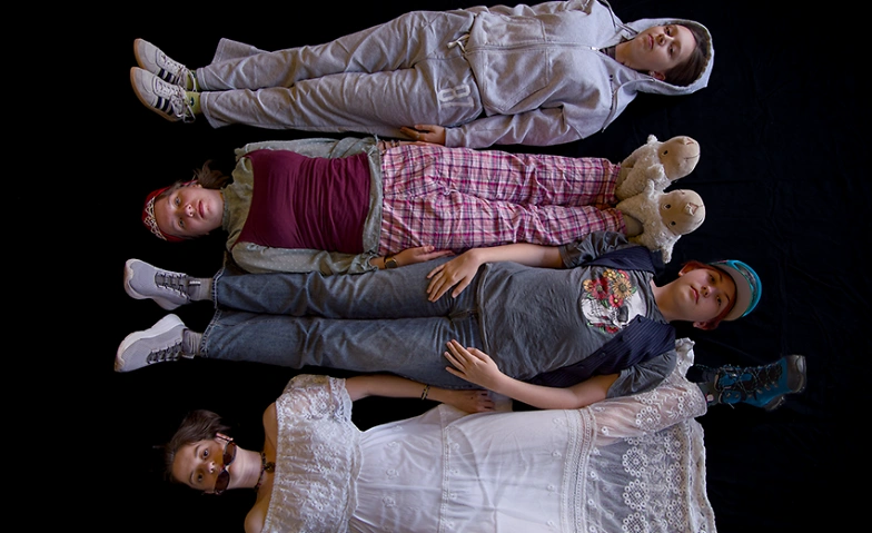 Event-Image for 'jugendclub momoll: Im Spiegel der Anderen (11+)'