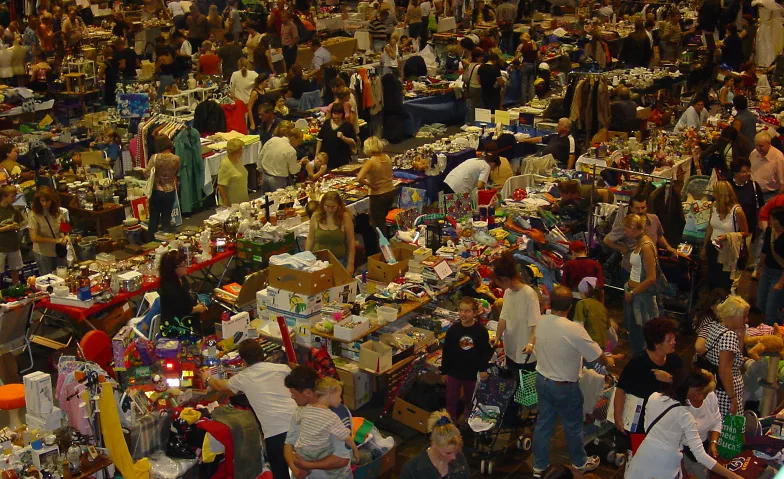 Hallenflohmarkt in Klarsfeld Bürgerhaus, Allacher Straße 1, 85757 Karlsfeld Tickets