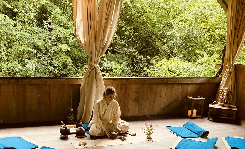 tea ceremony in the tree house