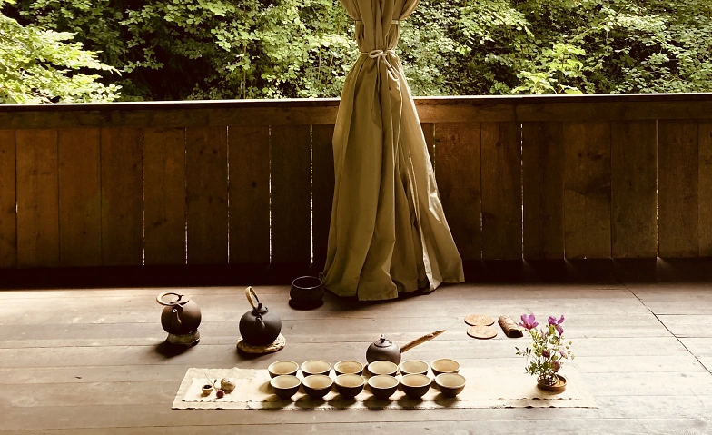 tea ceremony in the tree house