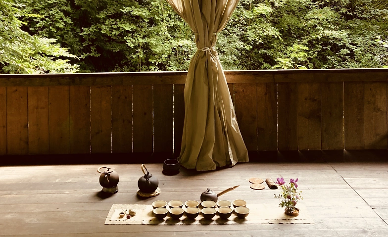 tea ceremony in the tree house