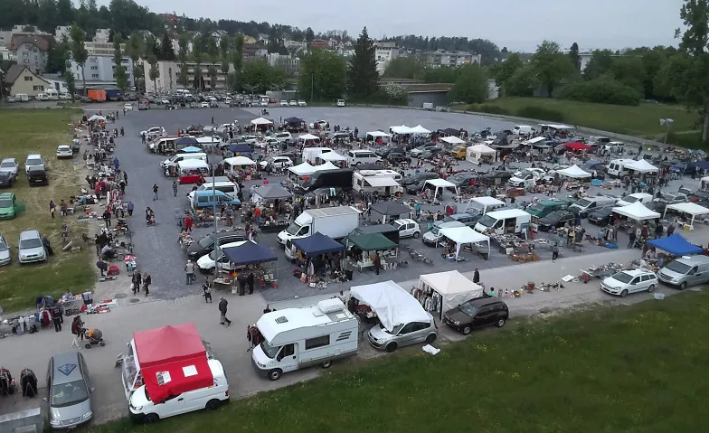 Samstag, 15. April grosser Aussenflohmarkt in Wetzikon / ZH Bei der Eishalle Wetzikon / ZH Tickets