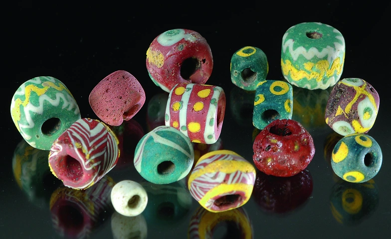 Event-Image for 'Bunt und rund – Glasperlen drehen'