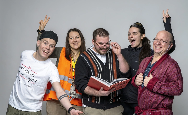 Event-Image for 'Theaterst&uuml;ck Unter eim Dach'