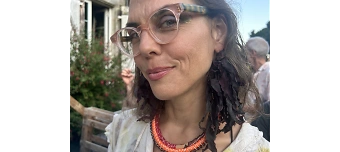 Organisateur de Connected_ Collective Embroidery, Collective Roots