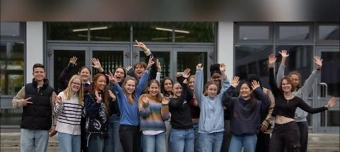 Veranstalter:in von Glitter and Glam, Die Party im Lichthof