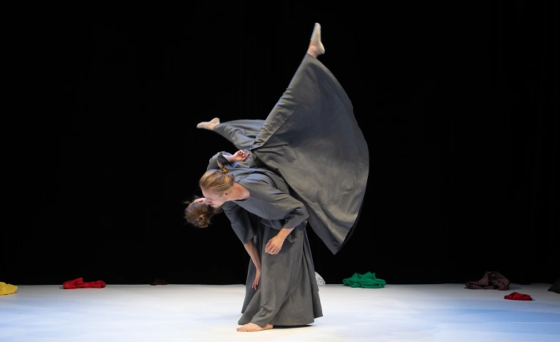 Dual - Akrobatisches Theater Billets
