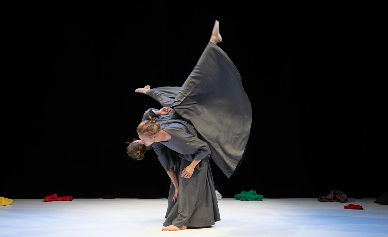 Dual - Akrobatisches Theater Billets