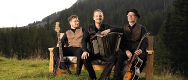 Event-Image for '&laquo;Alpine Folk&raquo; -  mit dem Julian von Fl&uuml;e Trio'