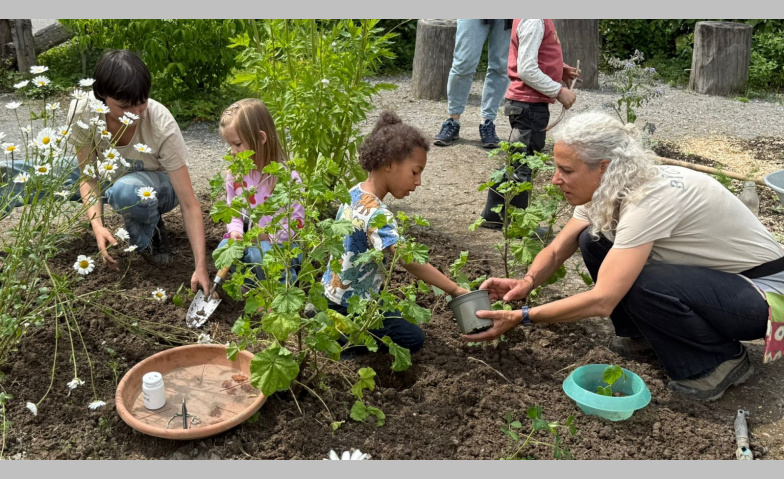 Event-Image for 'Komm mit! Die Erdnuss entdeckt den Garten!'
