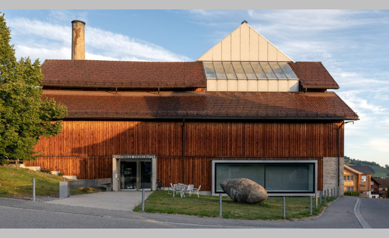 Event-Image for 'Kunst in K&uuml;rze & Saisonales Mittagsmen&uuml; - Ca&shy;li&shy;ne Aoun'