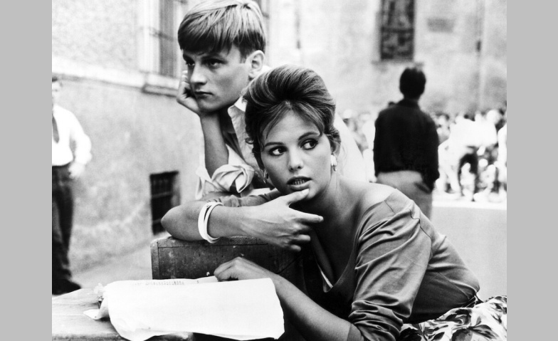 Event-Image for 'La ragazza con la valigia'