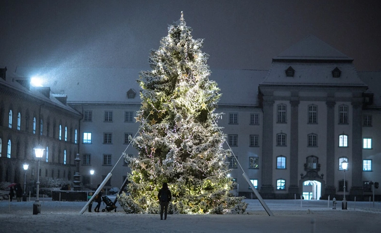 Die Weihnachtstanne kommt geflogen Klosterplatz, Klosterplatz, 9000 Sankt Gallen Tickets