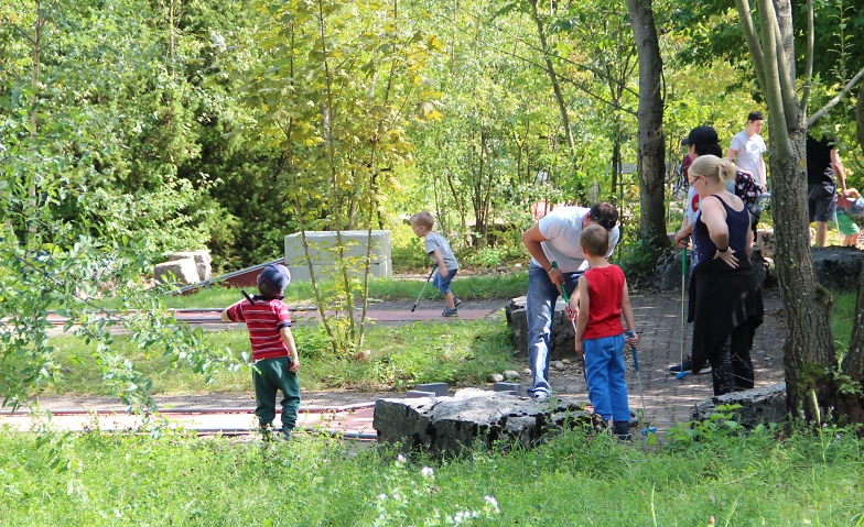Minigolf spielen für Gross und Klein Minigolfanlage Telli Tickets