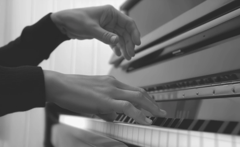 Event-Image for 'KL&Auml;NGE AUS DEM LICHT'