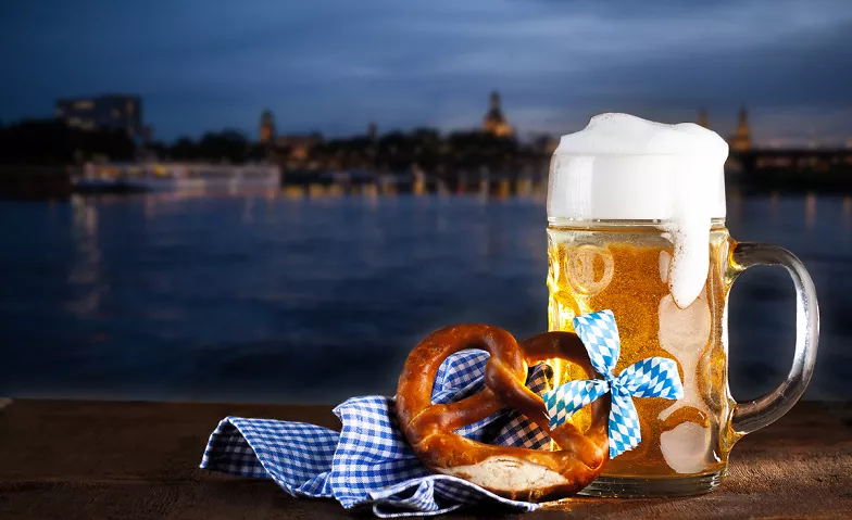 Maßbierfest auf der Elbe Sächsische Dampfschifffahrt - Weiße Flotte Sachsen, Terrassenufer 1, 01067 Dresden Billets