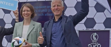 Event-Image for 'Promis vs. Politik – Das Mini-Match'
