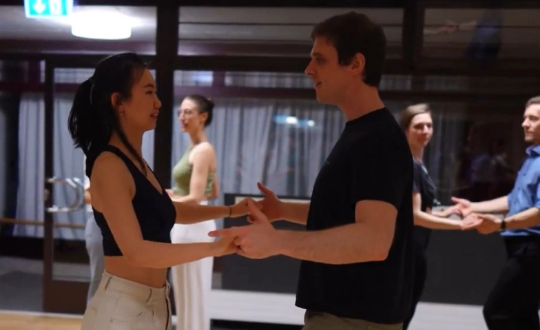 Event-Image for 'Bachata Sensual Foundation 19:30 – AXcent Dance Zurich'