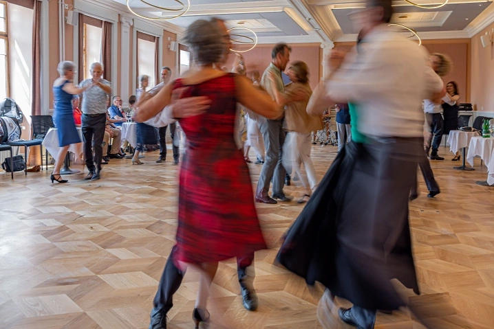Thé Dansant – Tanztee mit den Moody Tunes Hotel Schützen Rheinfelden | Jugenstilsaal, Bahnhofstrasse 19, 4310 Rheinfelden Billets