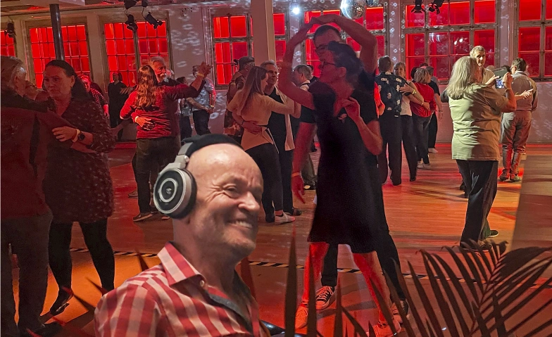 Tanznachmittag mit DJ Werner Bolliger PflugFabrik, Burgdorfstrasse 12, 3423 Ersigen Tickets