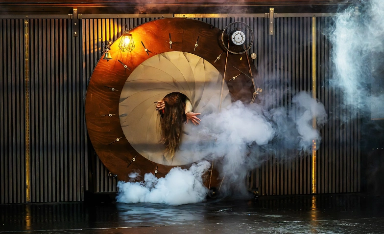 Event-Image for 'Lunautica - Vari&eacute;t&eacute; Pav&eacute;'
