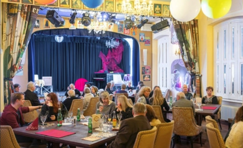 Ein zauberhafter Abend in Wien! Hautnah und doch unfassbar! Tickets