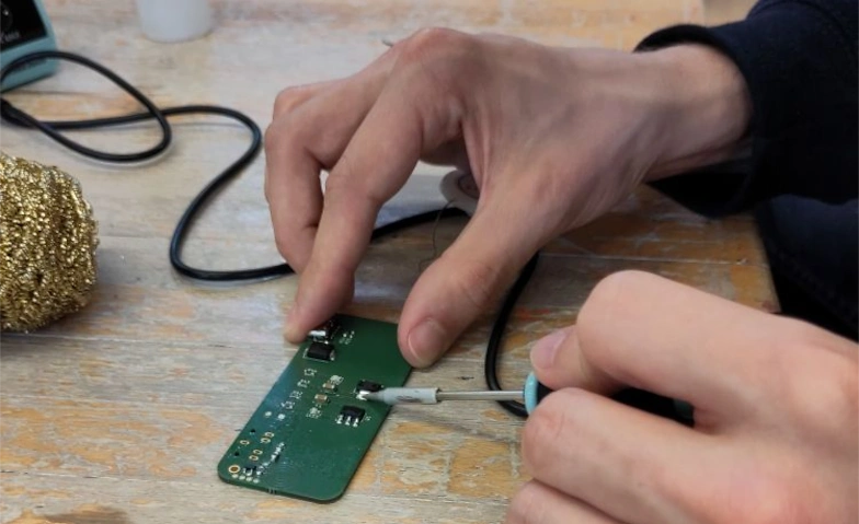 Event-Image for 'Hands on electronics: Make your own music synthesiser'