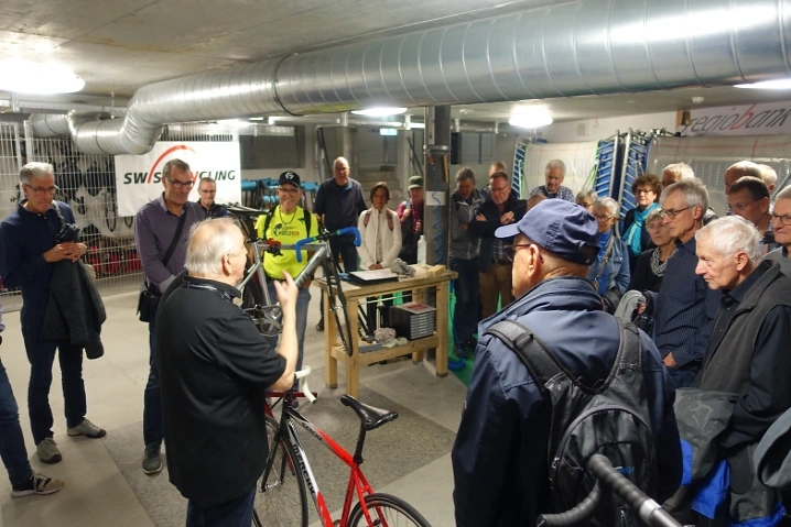 F&uuml;hrung im Tissot Velodrome Tissot Velodrome Tickets